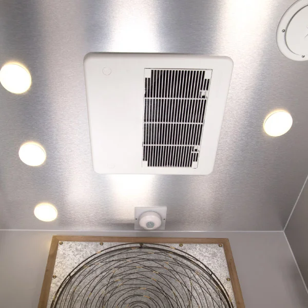 4-Stall Majestic Trailer Bathroom