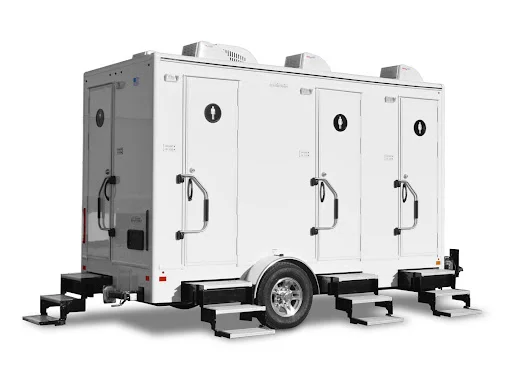 4-Stall Satellite Spa Bathroom Trailer