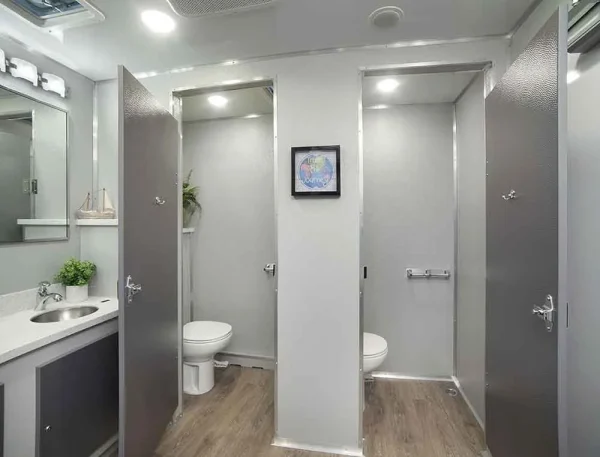 8-Stall Satellite Suites Restroom Trailer