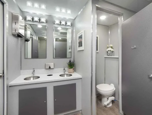 8-Stall Satellite Suites Restroom Trailer