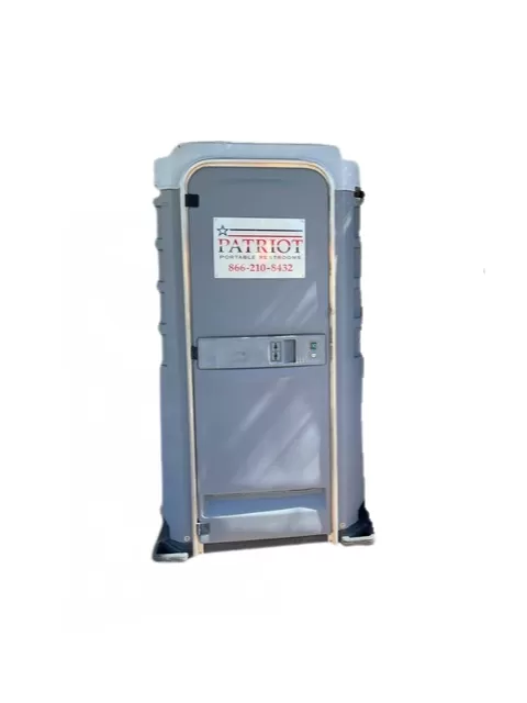 Flushable porta potty rental product picture.