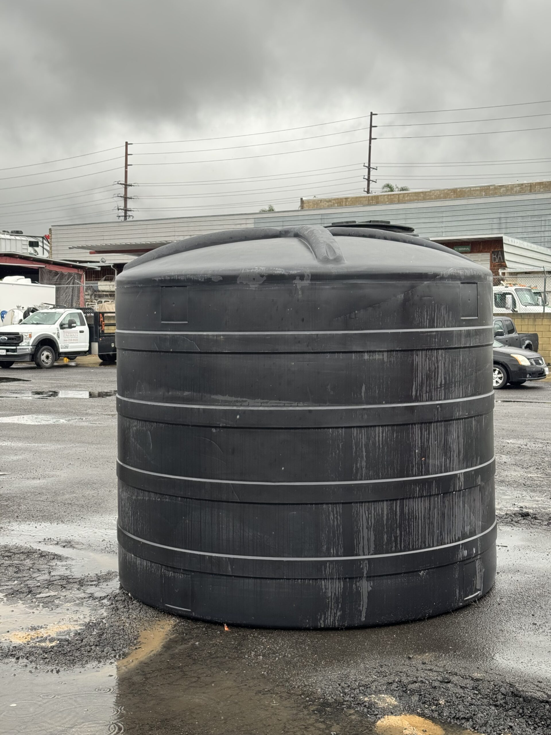 Freshwater Holding Tank Rental backside view.